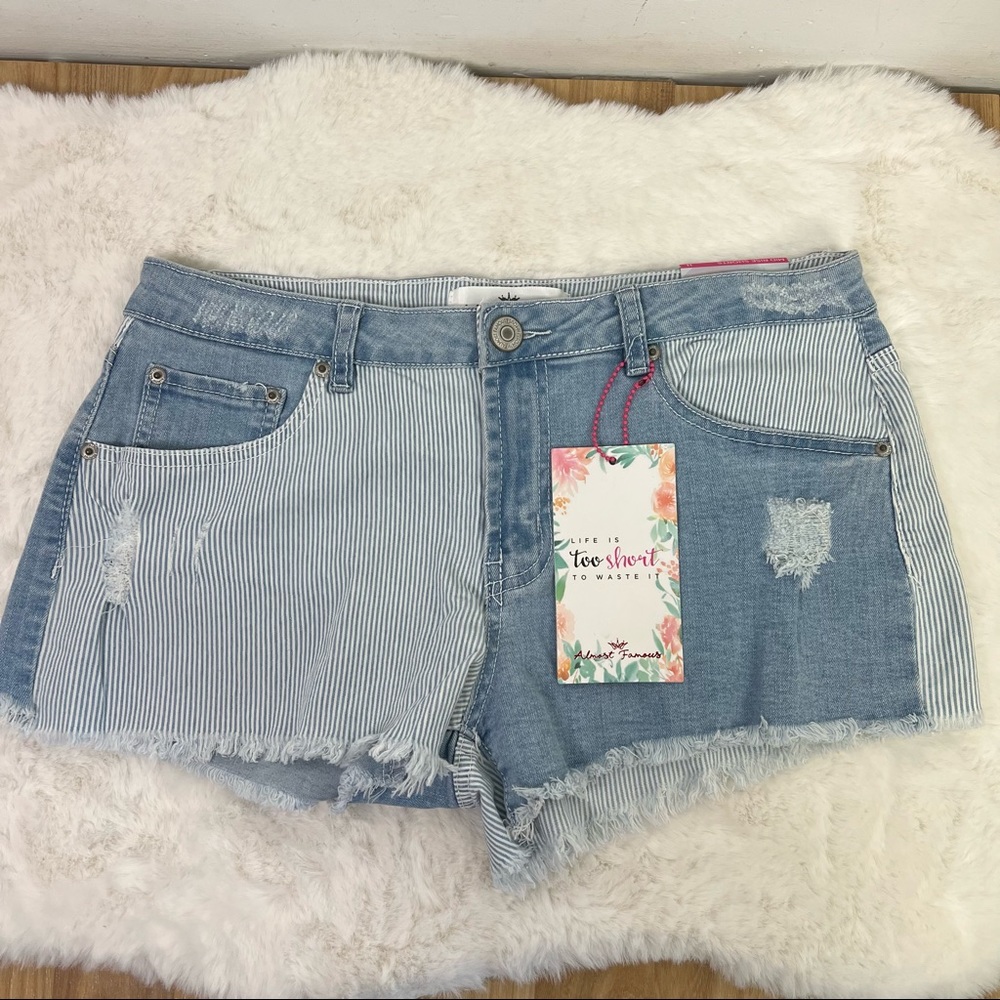 NEW Almost Famous Color Block Mid Rise Denim Short Shorts Size 11